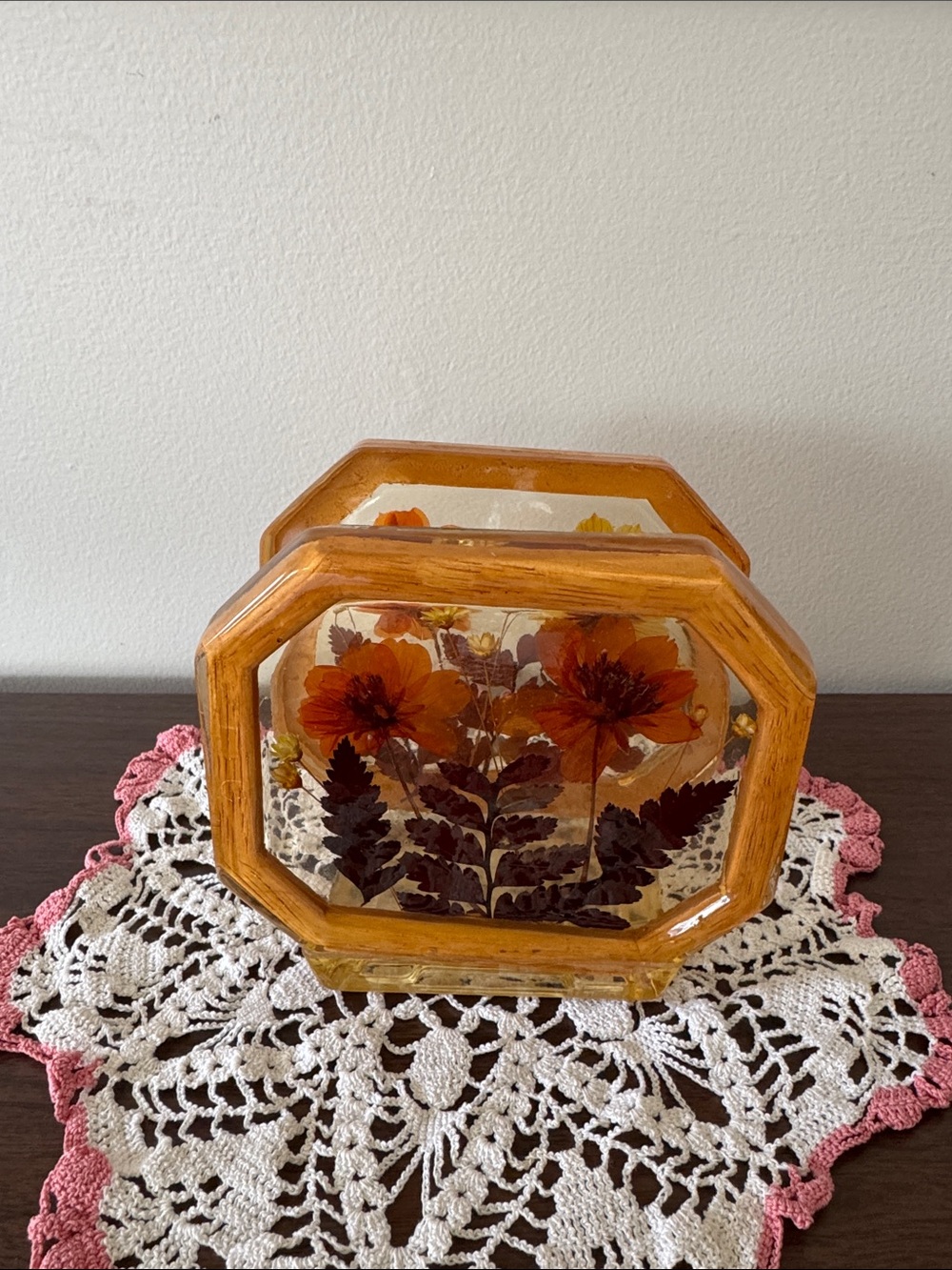 Vintage 70s Lucite Resin Napkin Holder Pressed Floral Botanical Octagon